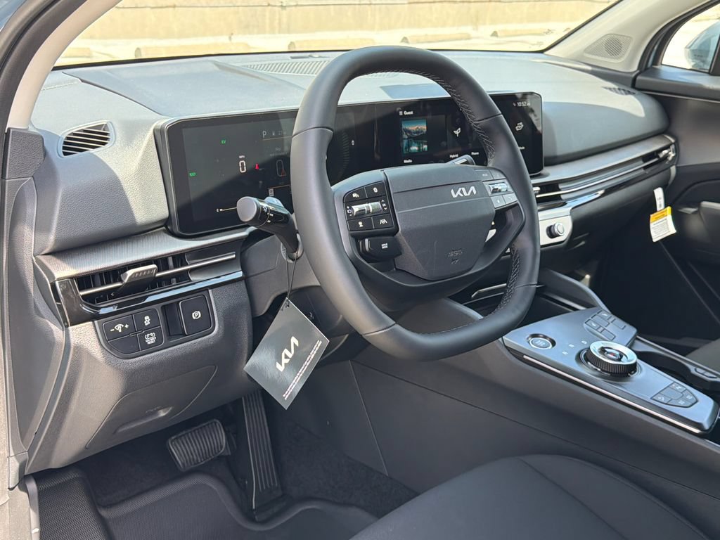 New 2027 Kia Sportage S FWD image 17