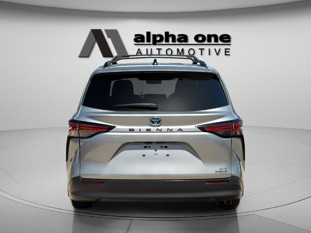 Used 2022 Toyota Sienna XLE FWD image 8