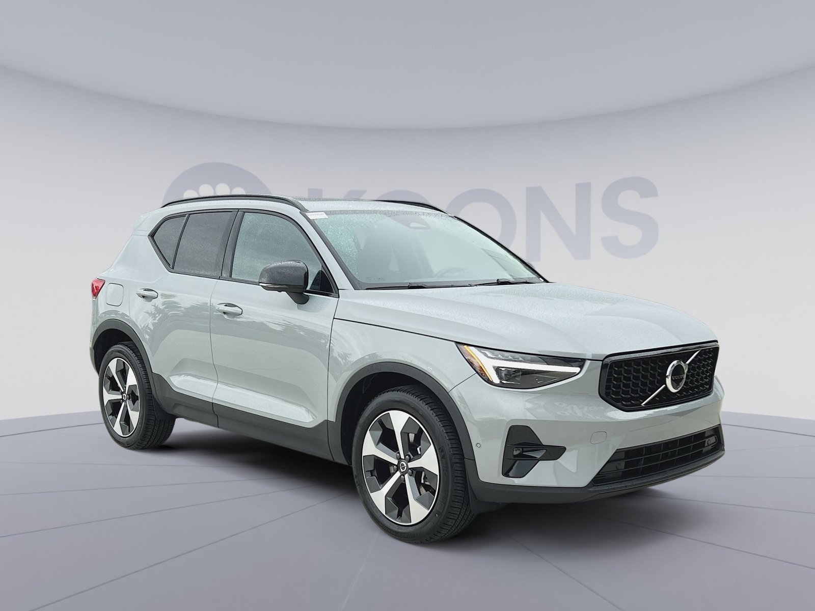 New 2026 Volvo XC40 B5 Plus w/ Protection Package Premier AWD/4WD image 18