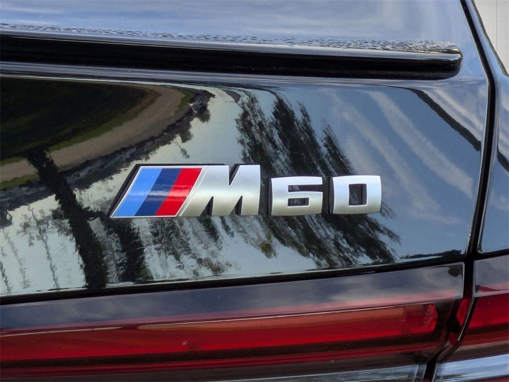 Used 2024 BMW i5 M60 w/ Premium Package image 9