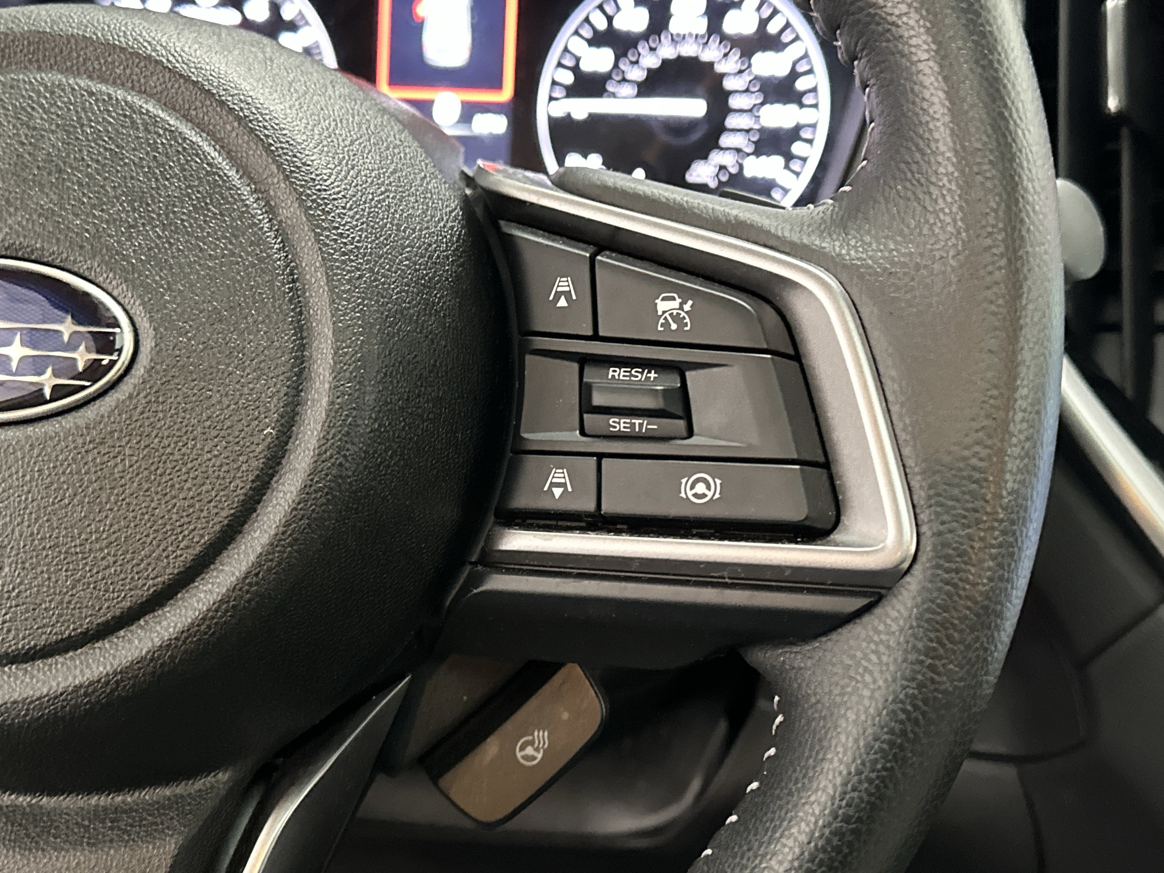 Used 2023 Subaru Ascent Limited w/ Technology Package AWD/4WD image 31