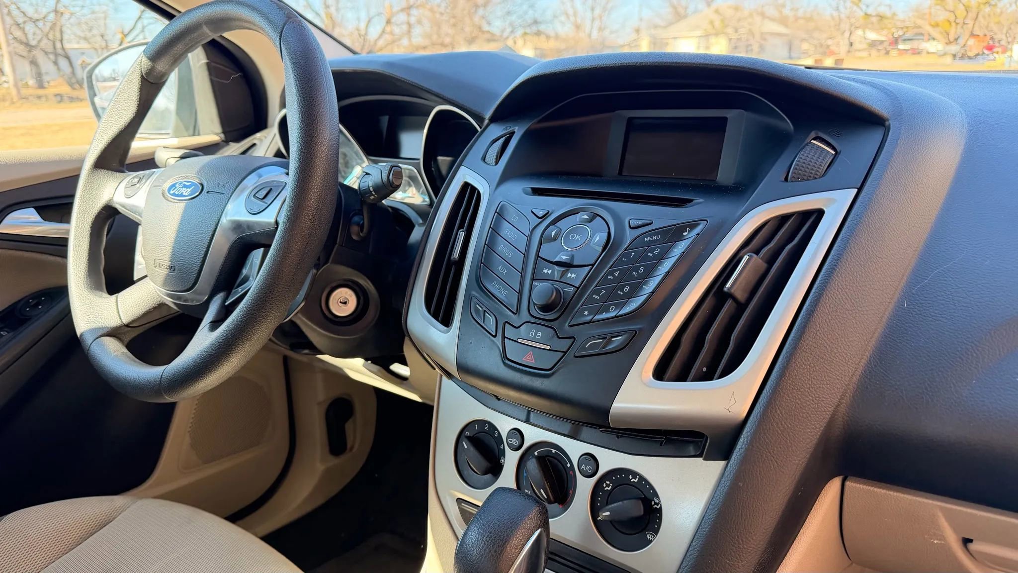 Used 2012 Ford Focus SE image 23