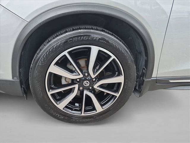 Used 2020 Nissan Rogue SL w/ Premium Package FWD image 24