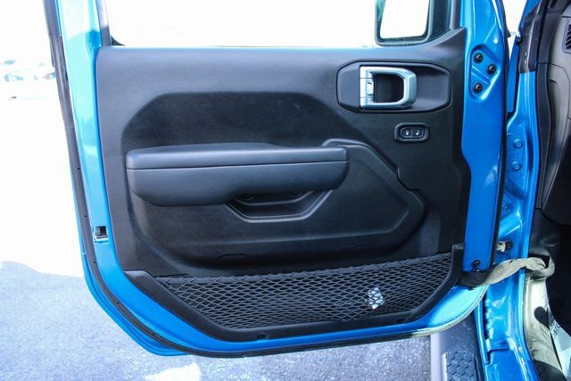 Used 2025 Jeep Wrangler Sport image 10
