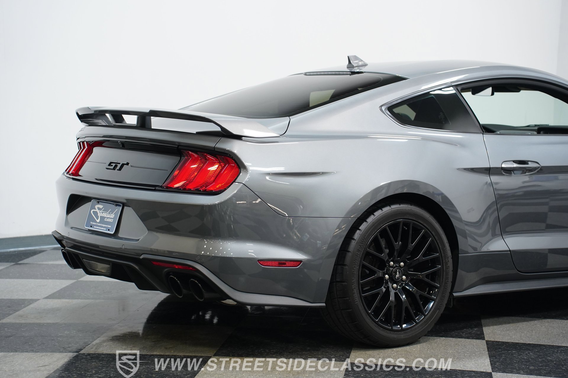 Used 2022 Ford Mustang GT Premium w/ GT Performance Package image 25