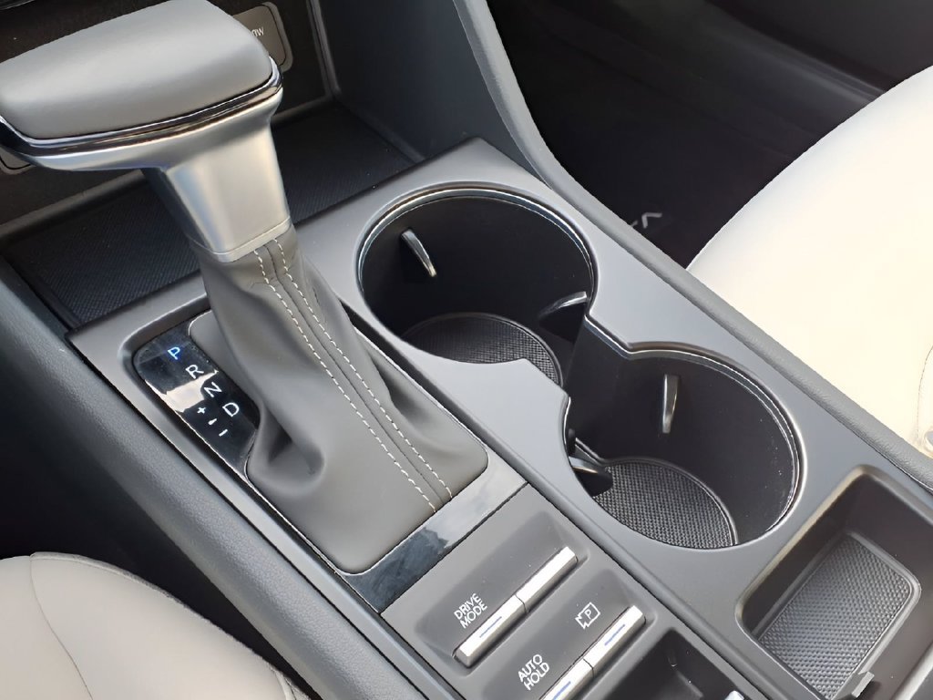 Used 2026 Hyundai Sonata SE FWD image 17
