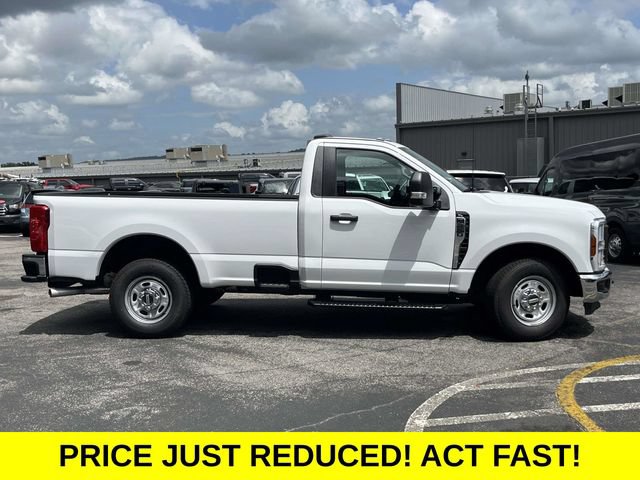 Certified 2026 Ford F250 XL w/ XL Chrome Package RWD image 2