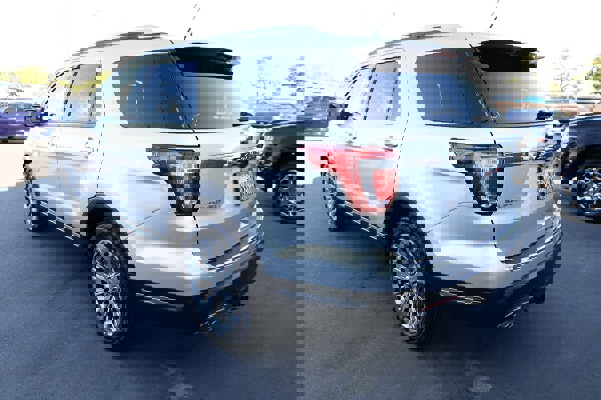 Used 2018 Ford Explorer Limited image 4
