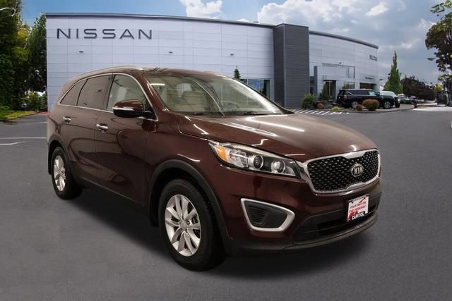 Used 2018 Kia Sorento LX image 1