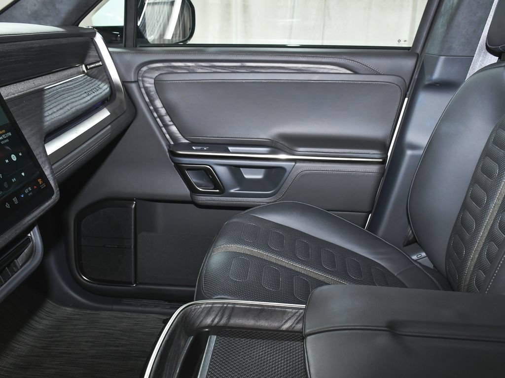 Used 2022 Rivian R1S Launch Edition AWD/4WD image 38