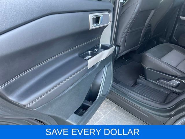 Used 2024 Ford Explorer XLT RWD image 20