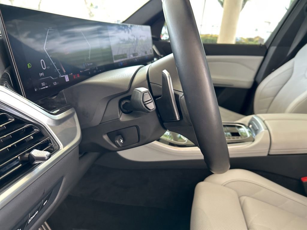 Used 2024 BMW X5 xDrive40i w/ M Sport Package image 50