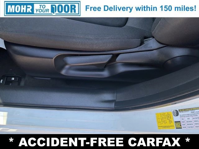 Used 2021 Toyota Corolla LE w/ Carpet Mat Package (TMS) FWD image 12