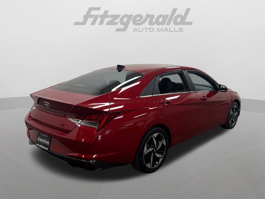 Used 2023 Hyundai Elantra Limited FWD image 5