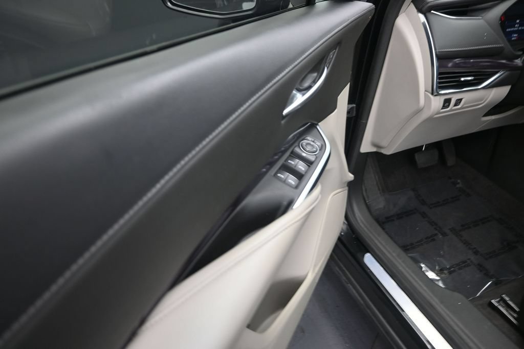 Used 2023 Cadillac XT4 Luxury FWD image 10