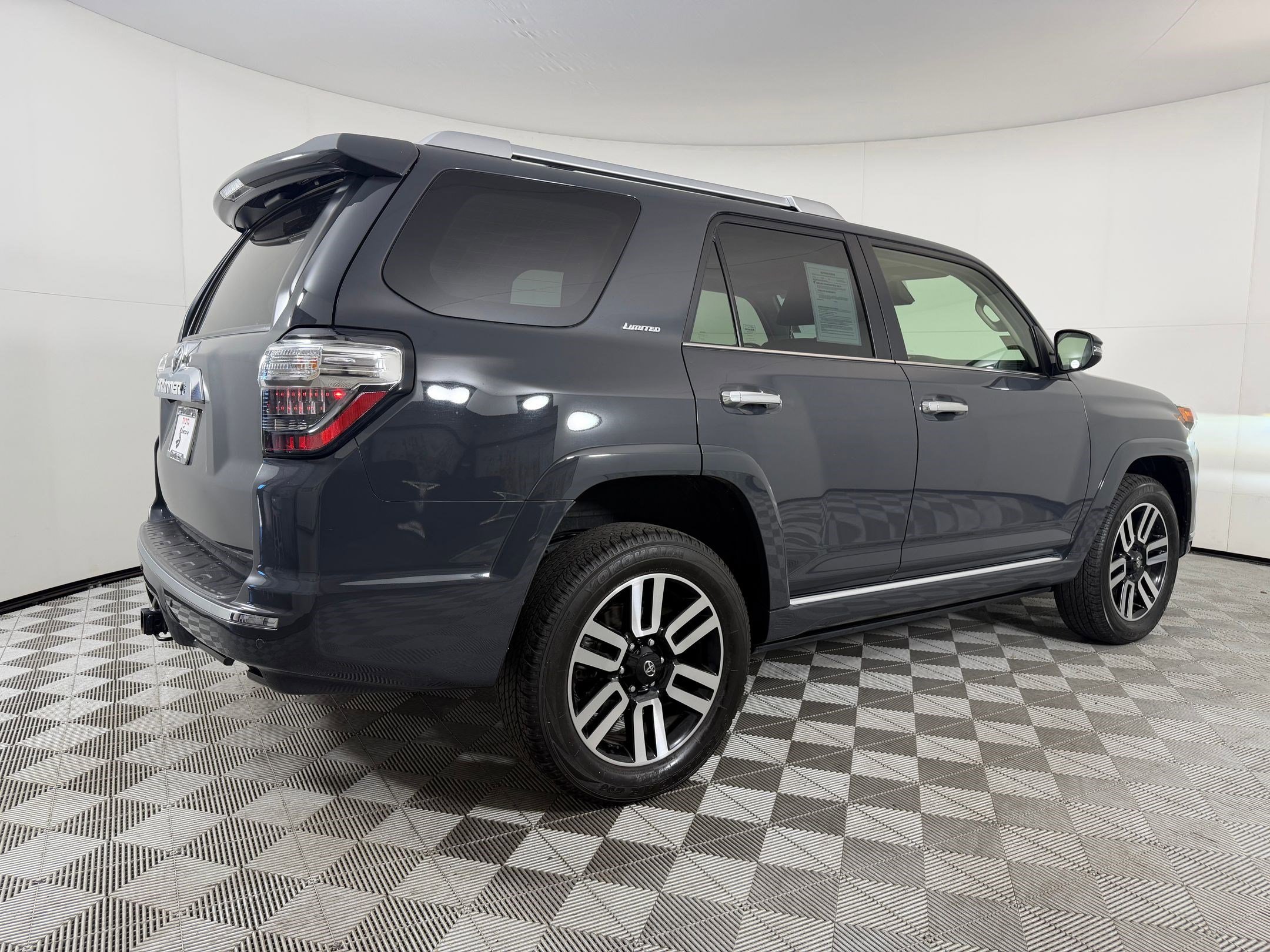 Used 2024 Toyota 4Runner Limited image 8