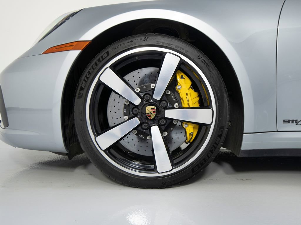 Certified 2022 Porsche 911 Targa 4S AWD/4WD image 14
