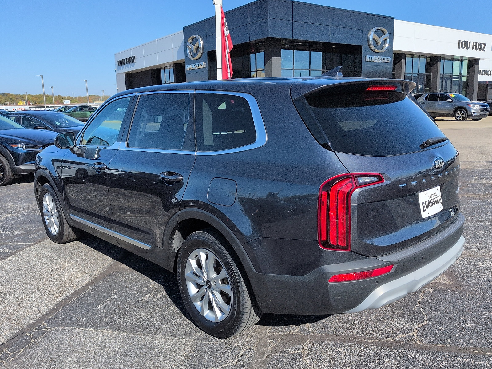 Used 2020 Kia Telluride LX FWD image 5