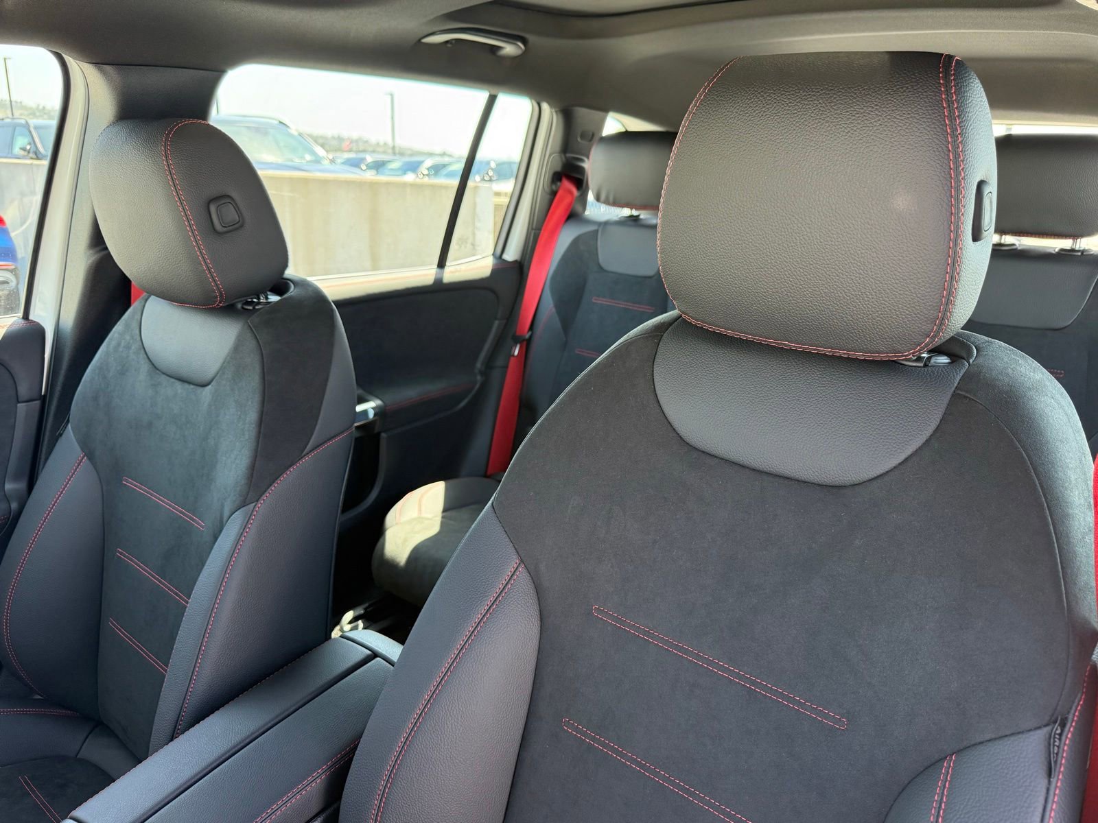 New 2026 Mercedes-Benz GLB 35 AMG 4MATIC image 20