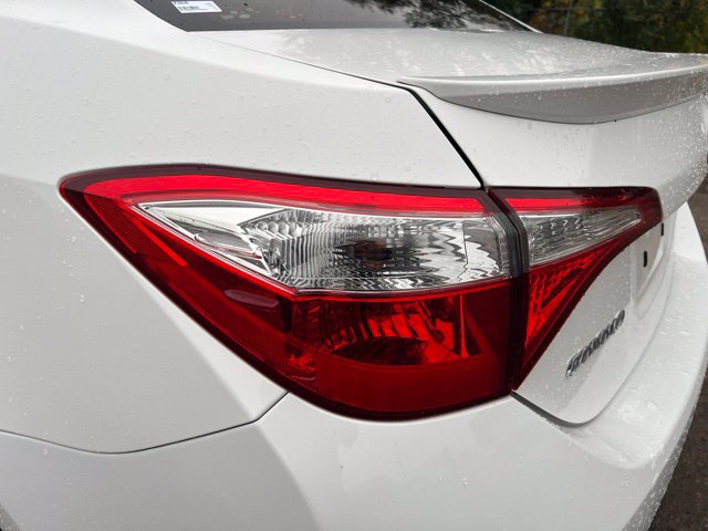 Used 2015 Toyota Corolla S FWD image 10