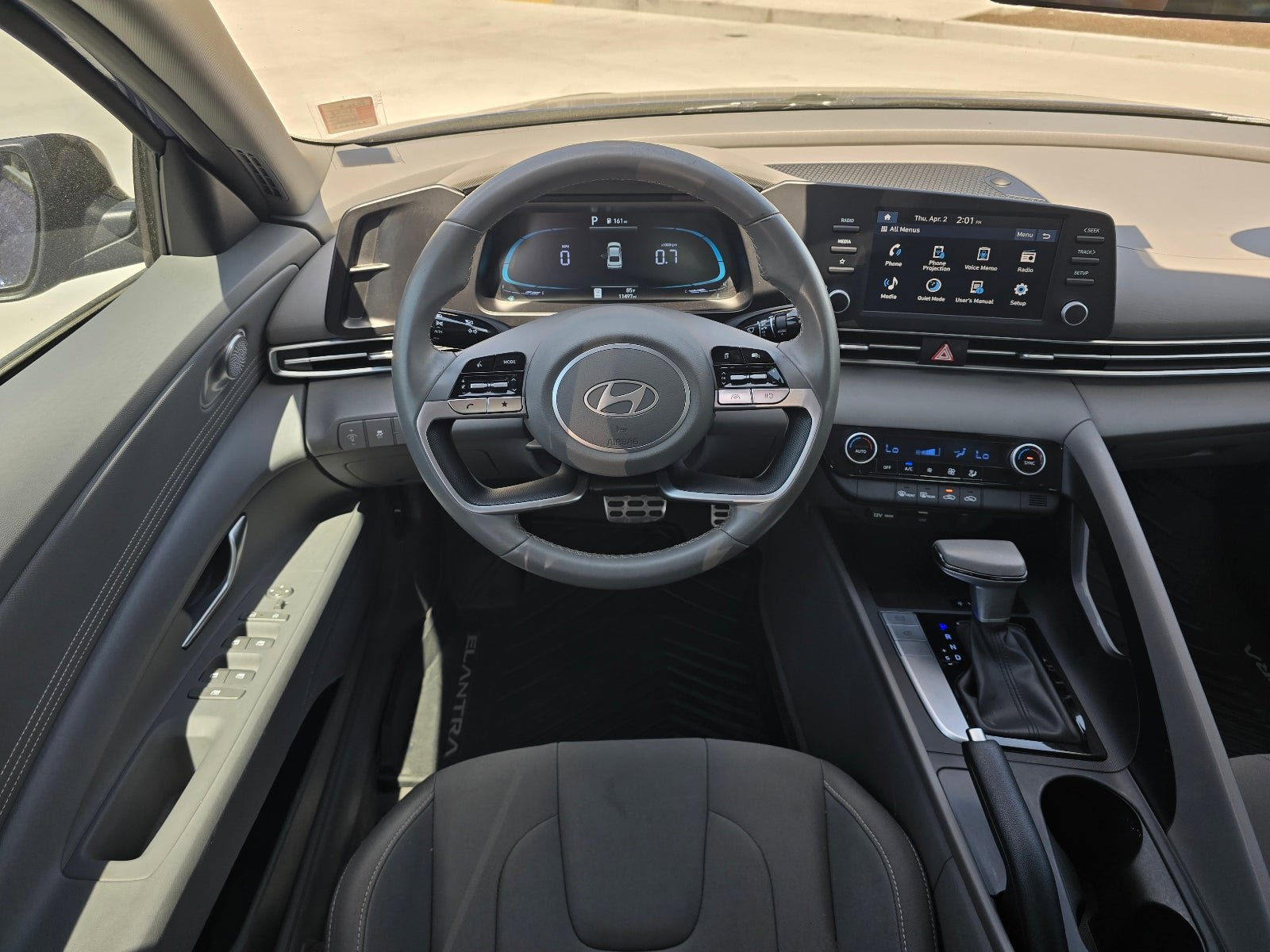 Certified 2025 Hyundai Elantra Sport image 13