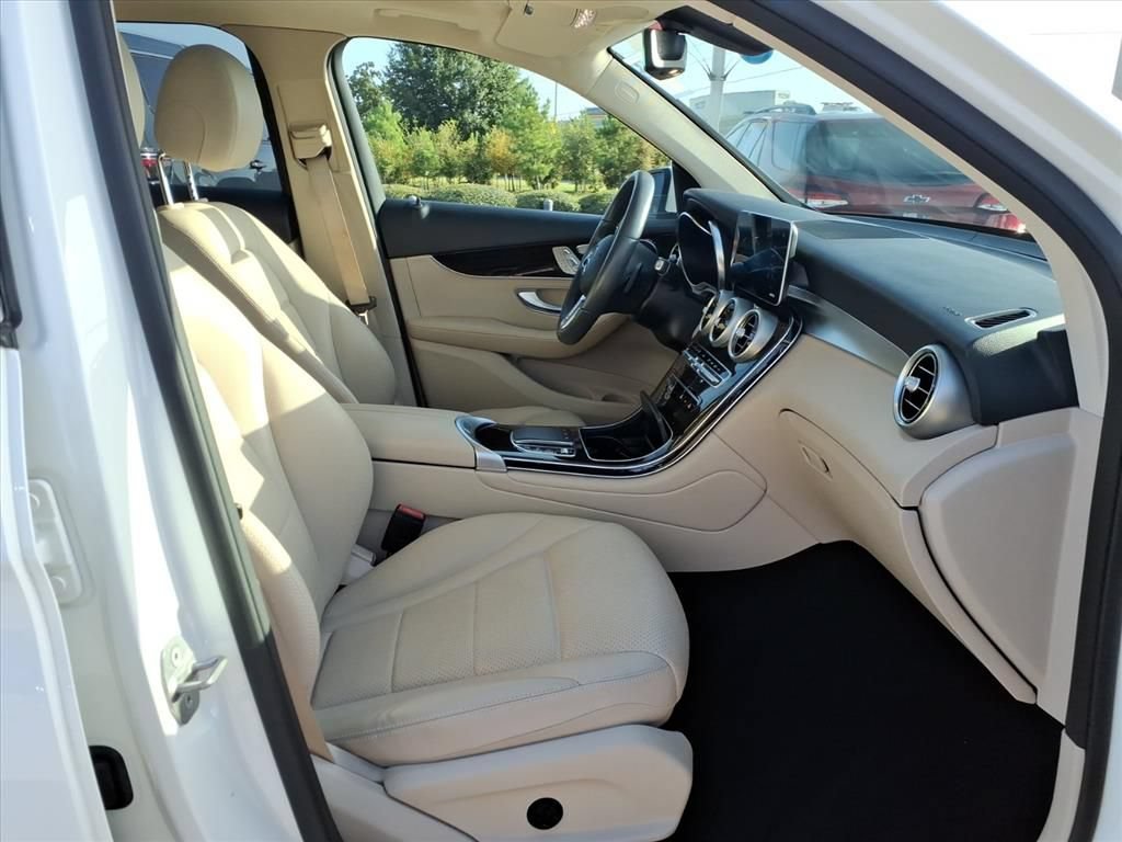 Used 2021 Mercedes-Benz GLC 300 image 17