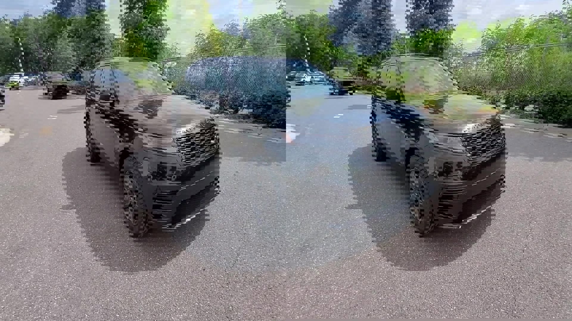 Used 2025 Land Rover Range Rover Velar Dynamic SE image 35