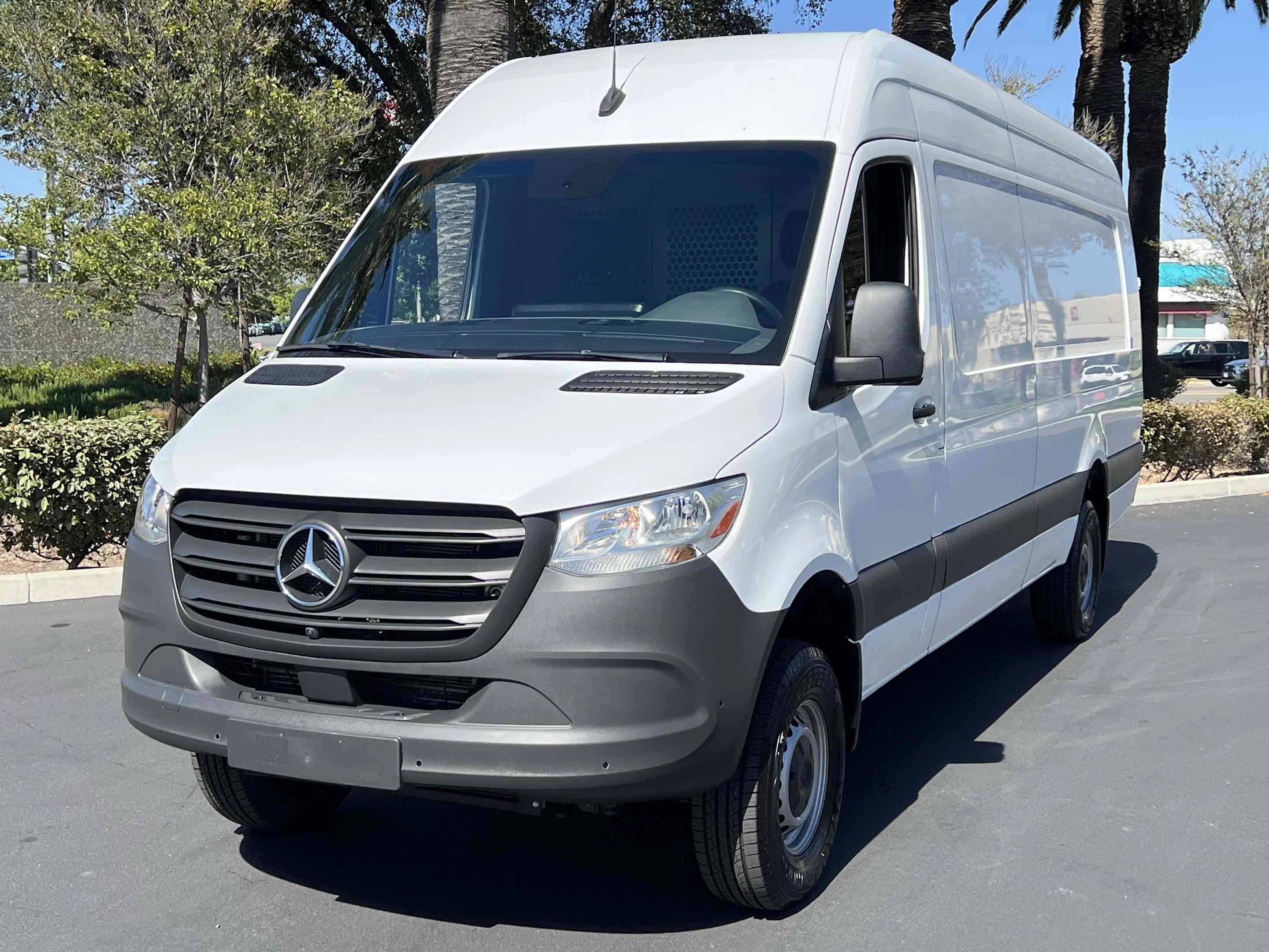 Used 2022 Mercedes-Benz Sprinter 2500 image 15