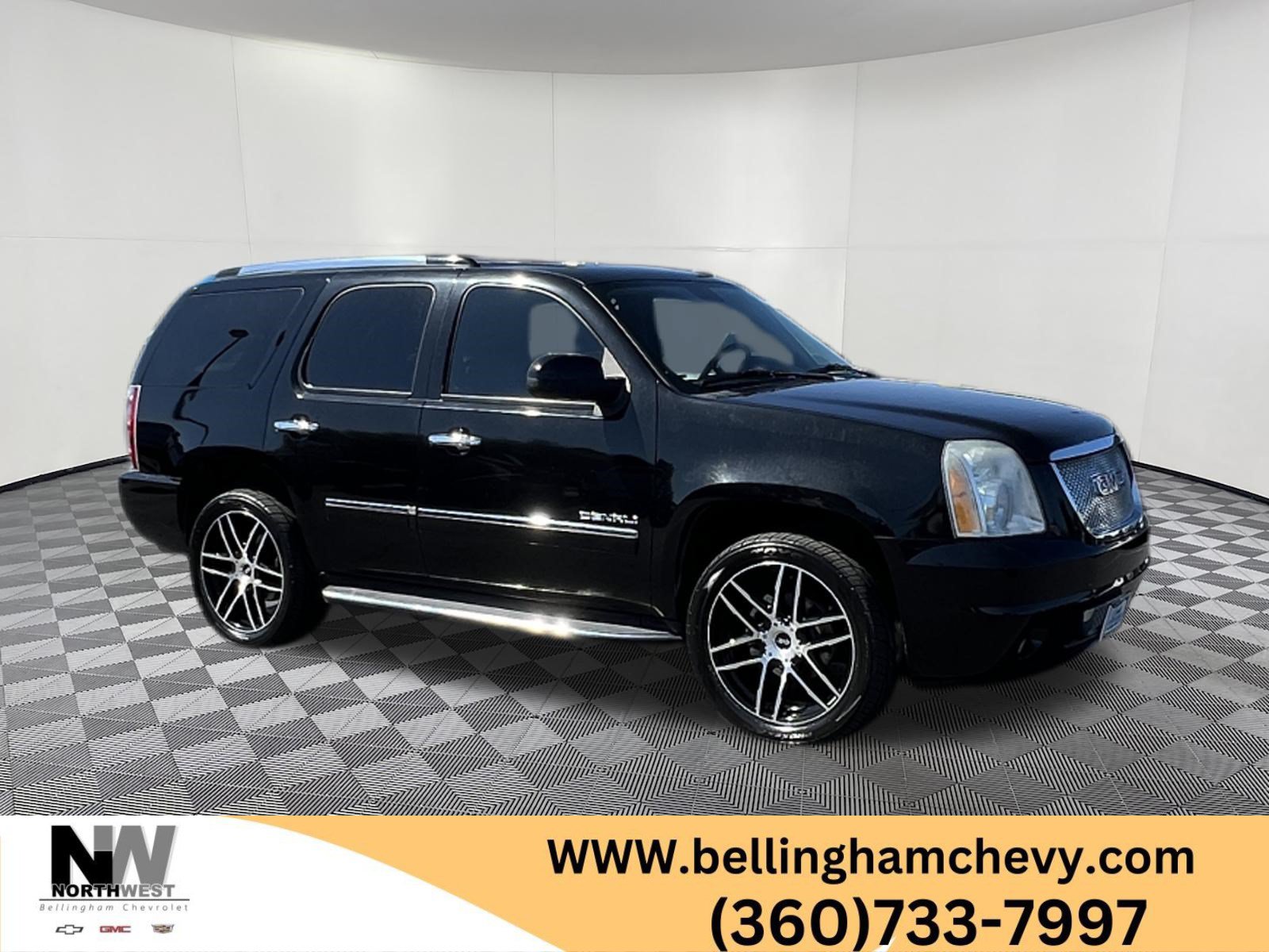 Used 2010 GMC Yukon Denali AWD/4WD image 1
