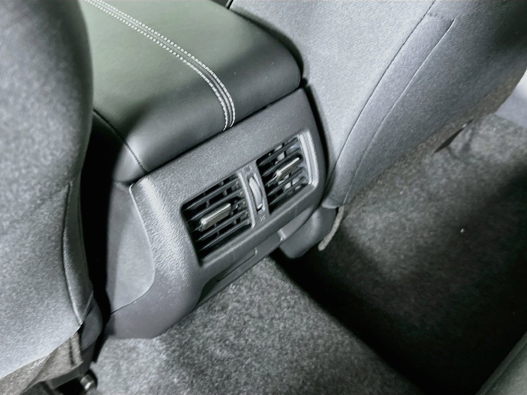 New 2026 Nissan Altima 2.5 SV w/ SV Special Edition Package FWD image 32