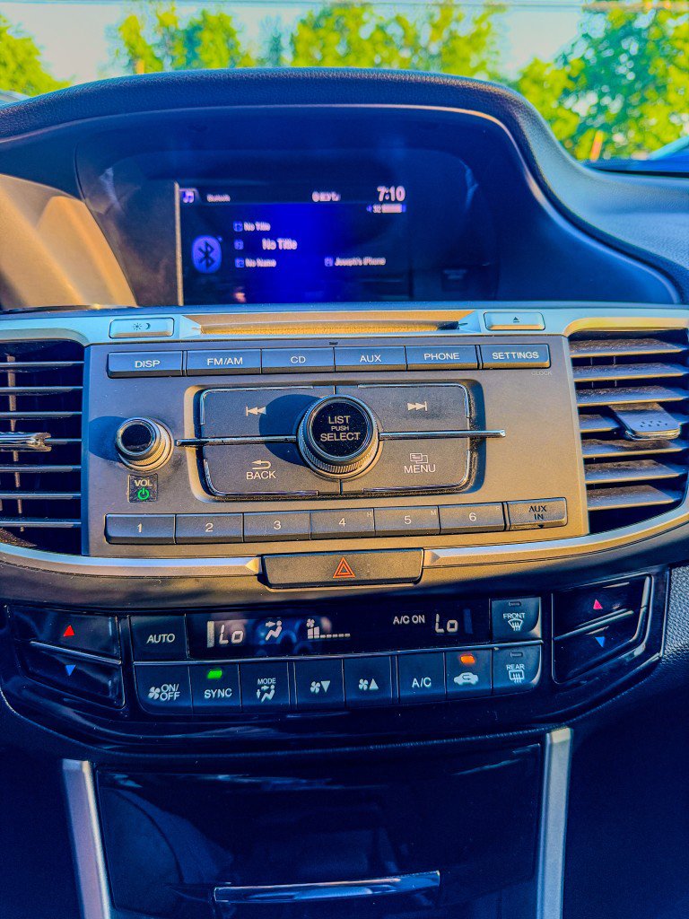 Used 2016 Honda Accord LX image 13