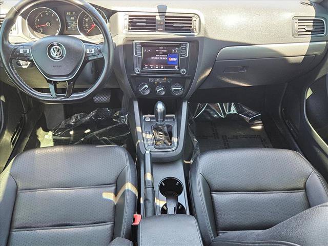 Used 2016 Volkswagen Jetta SE FWD image 17