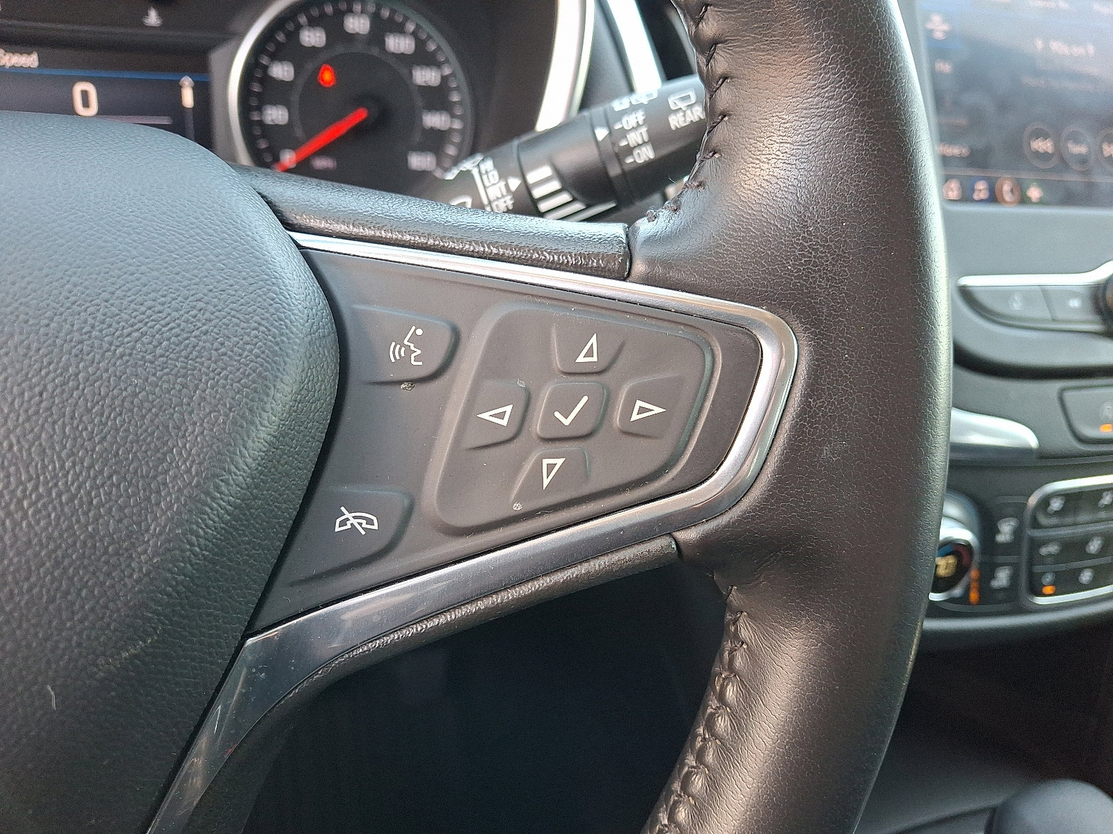 Used 2022 Chevrolet Equinox LT AWD/4WD image 21