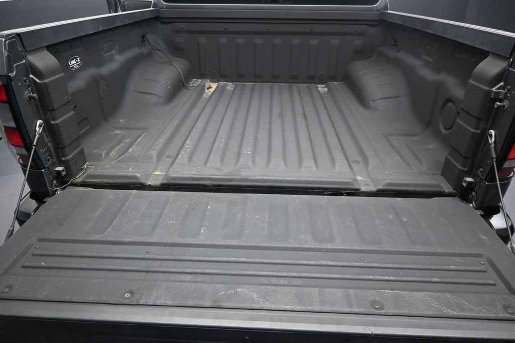 Used 2022 Nissan Frontier S w/ Technology Package AWD/4WD image 14