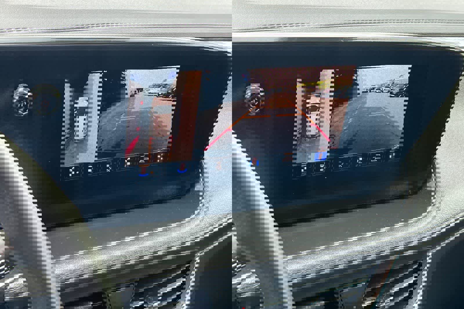 Used 2025 Buick Encore GX Sport Touring w/ Experience Buick Package image 22