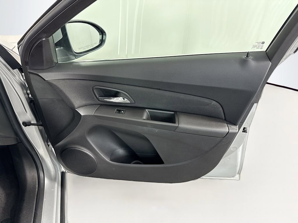 Used 2012 Chevrolet Cruze LT image 24