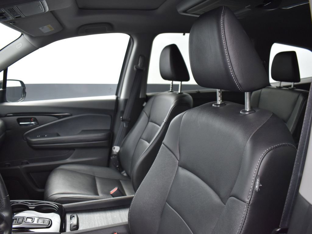 Used 2022 Honda Pilot Touring image 14