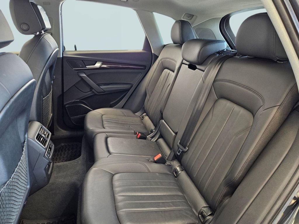 Used 2019 Audi Q5 2.0T Premium Plus w/ Premium Plus Package image 24