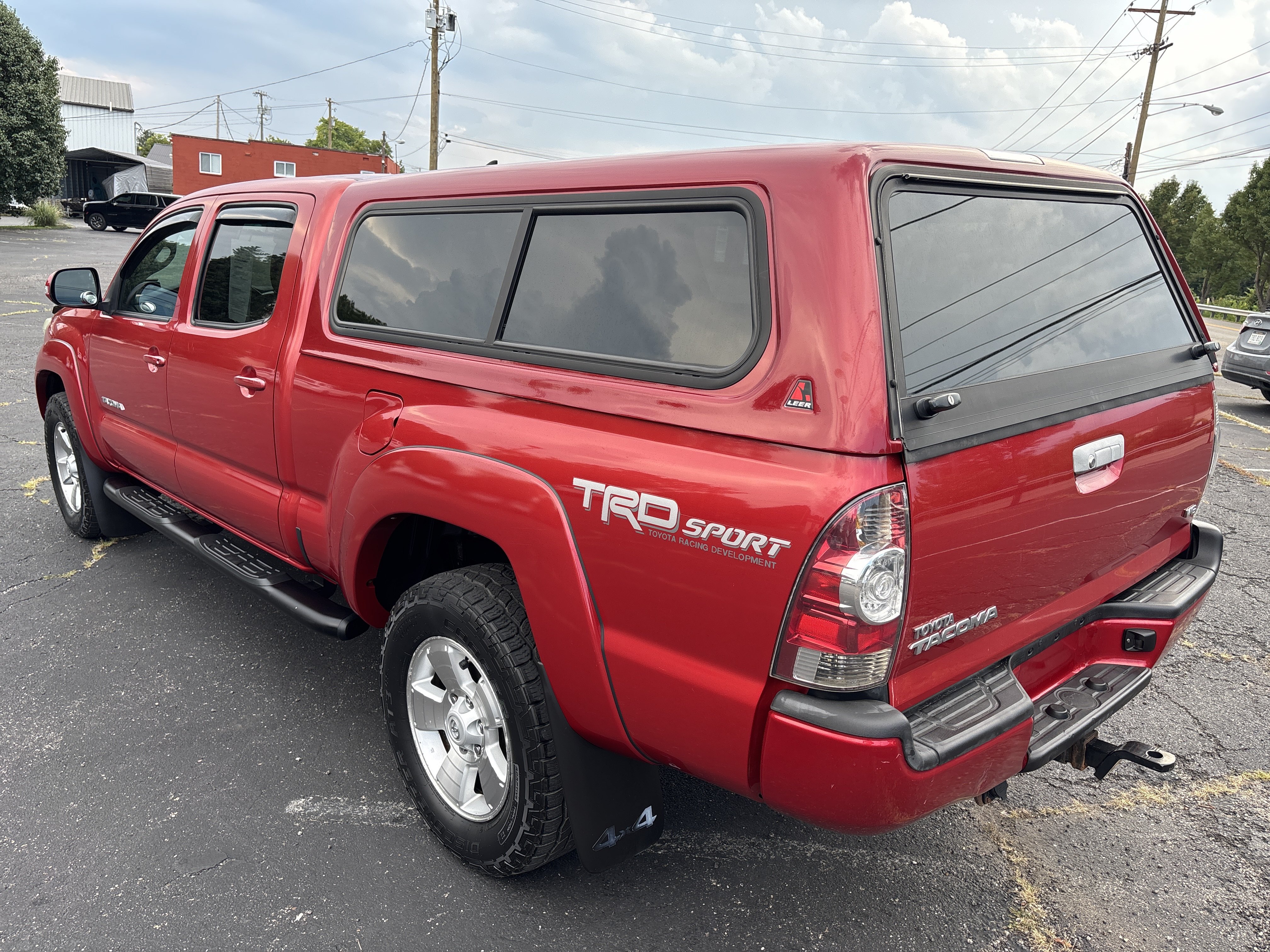 Used 2015 Toyota Tacoma 4x4 Double Cab w/ TRD Sport Package image 5