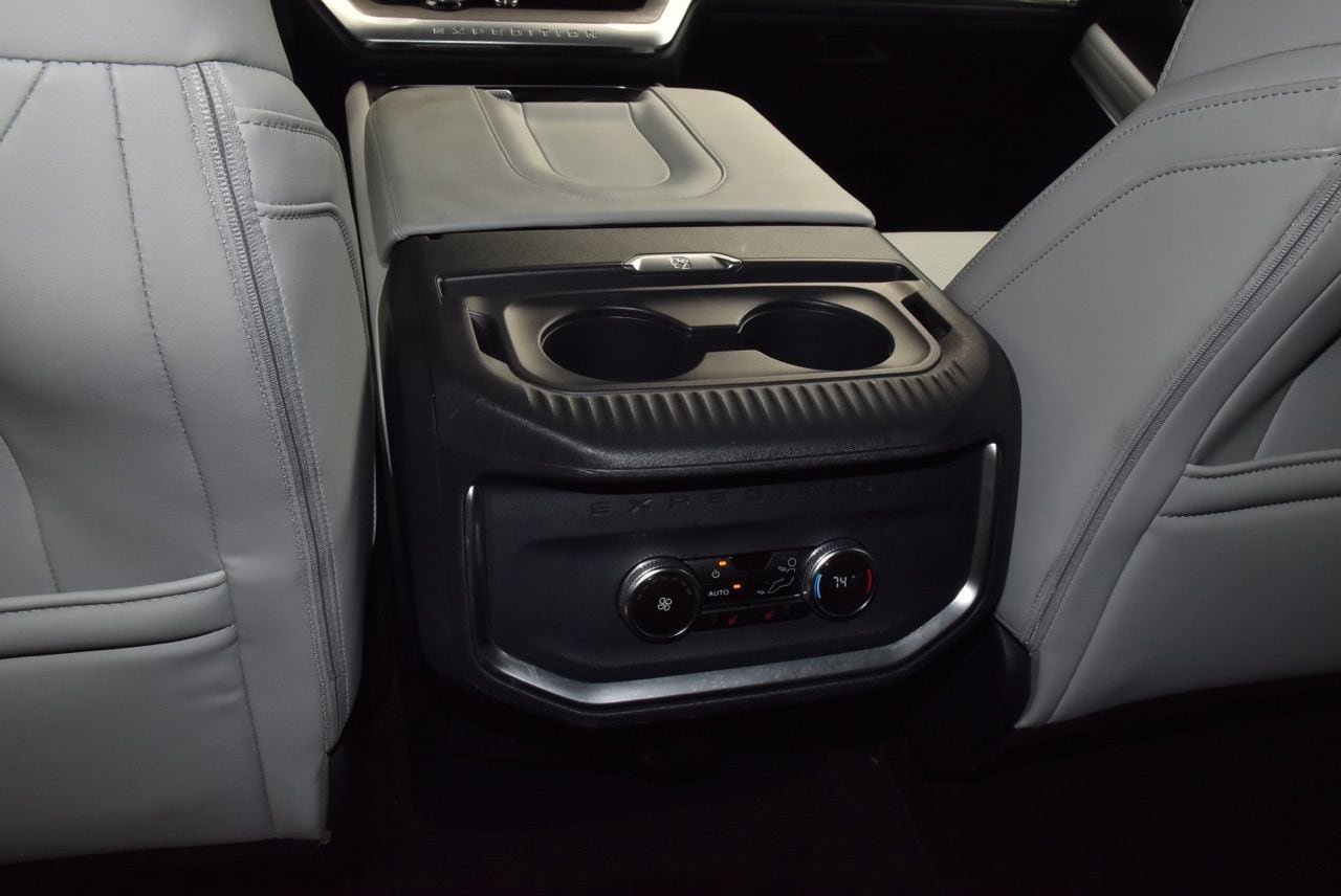Certified 2025 Ford Expedition Platinum AWD/4WD image 19
