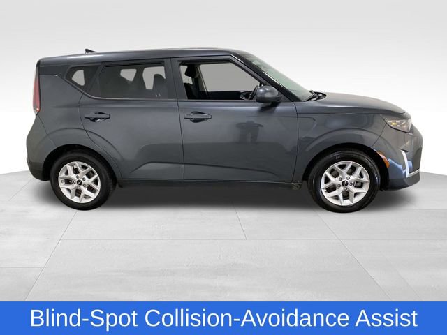 Used 2023 Kia Soul LX w/ Option Group 015 image 2