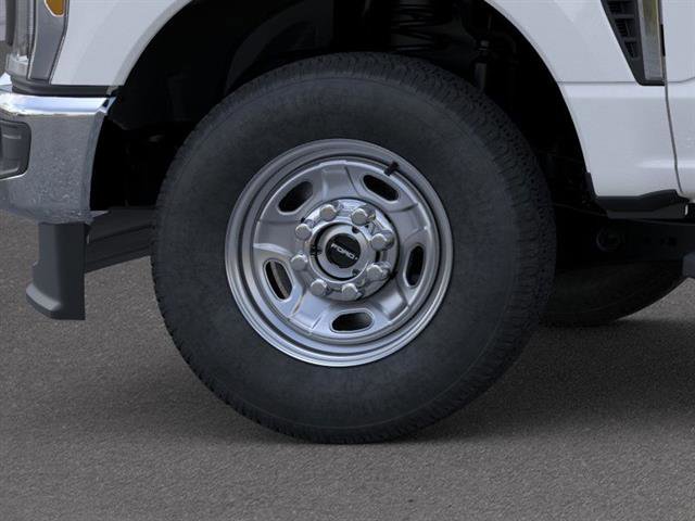 New 2026 Ford F250 XL w/ XL Chrome Package image 21