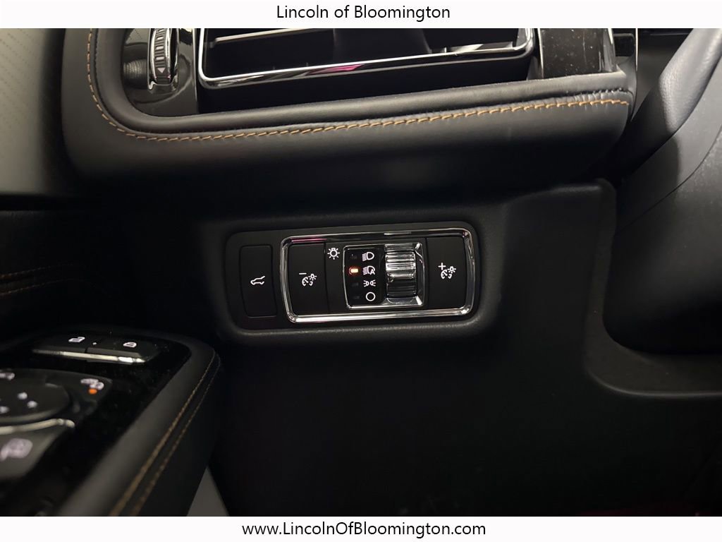 New 2025 Lincoln Aviator Black Label w/ Black Label Special Edition image 34