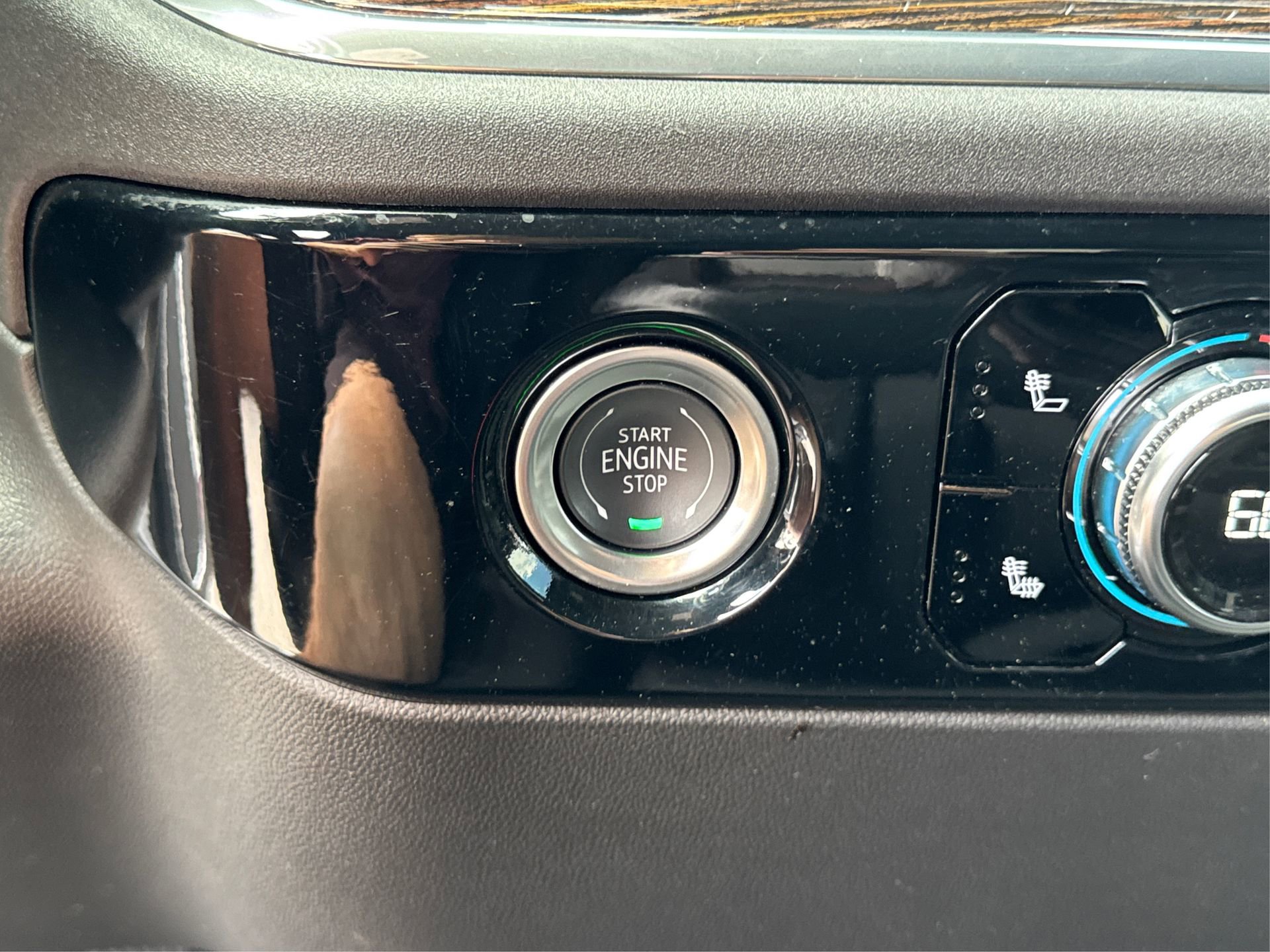 Used 2024 GMC Sierra 1500 Elevation image 31