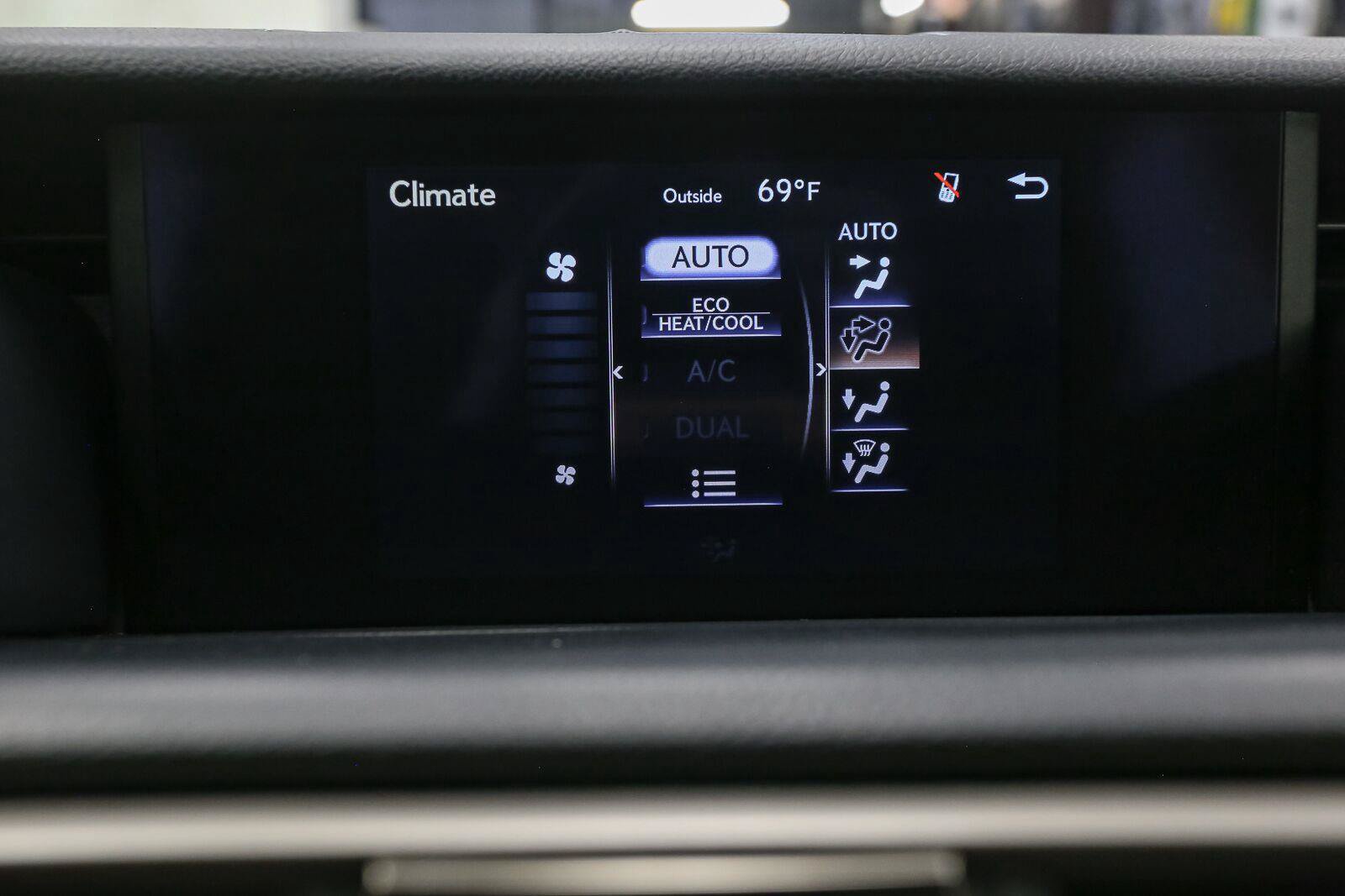 Used 2018 Lexus IS 300 AWD w/ Comfort Package image 25