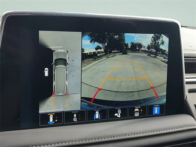 Used 2024 Chevrolet Tahoe Z71 w/ Luxury Package image 19