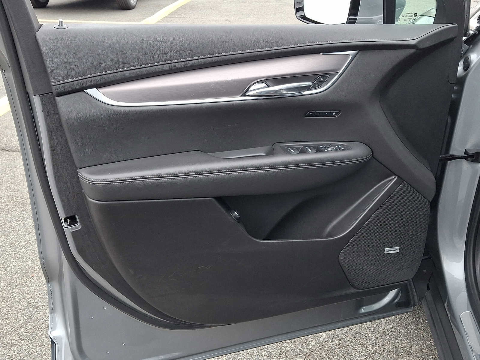 Used 2023 Cadillac XT6 Luxury image 14