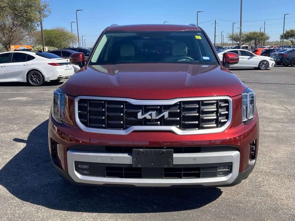 Used 2024 Kia Telluride SX image 2
