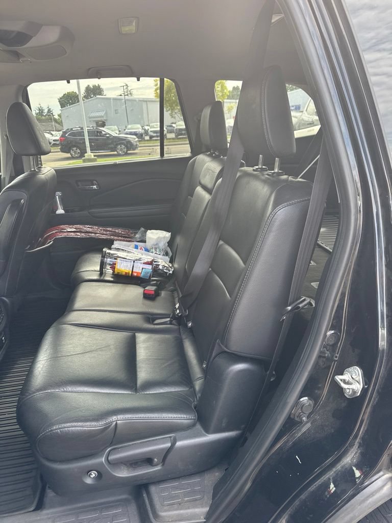 Used 2021 Honda Pilot Touring image 10