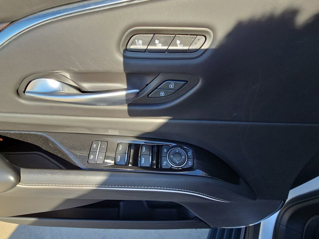 Used 2022 Cadillac Escalade Premium Luxury Platinum image 29